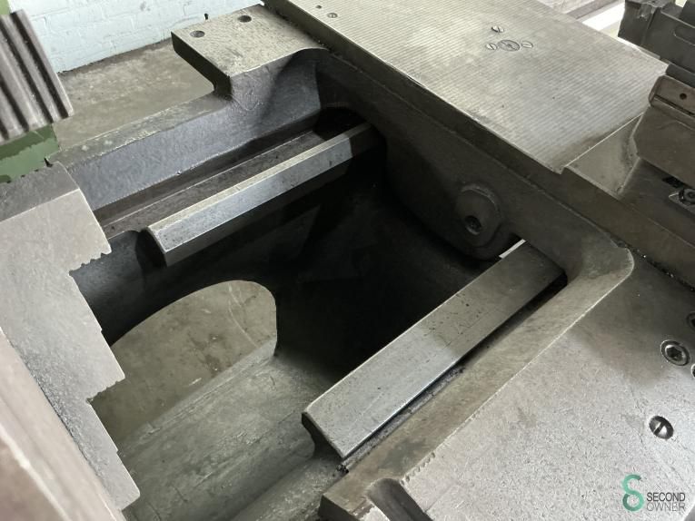 Horizontal lathes TOS SUS-63 x 3000mm