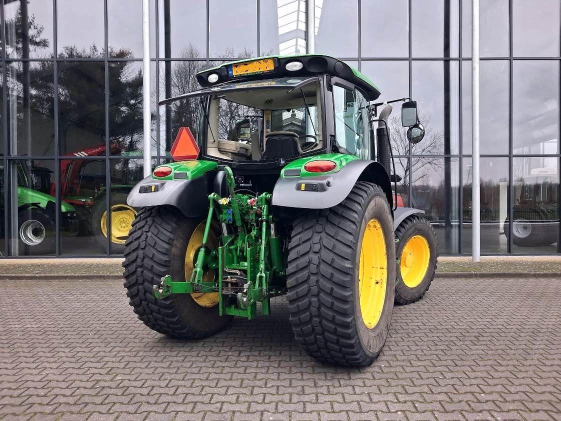 John Deere 6125R