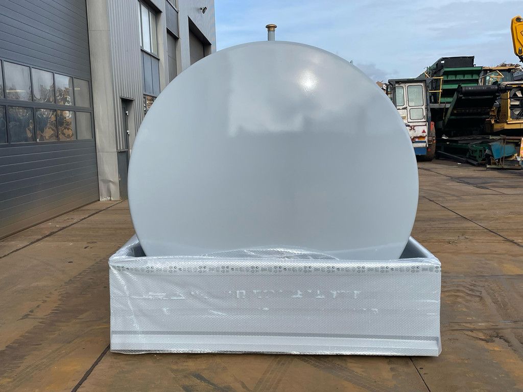 Emiliana Serbatoi TF9/50 9000Ltr fuel tank
