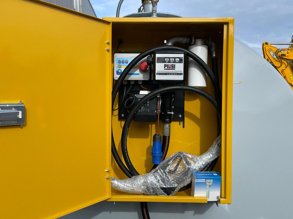 Emiliana Serbatoi TF9/50 9000Ltr fuel tank