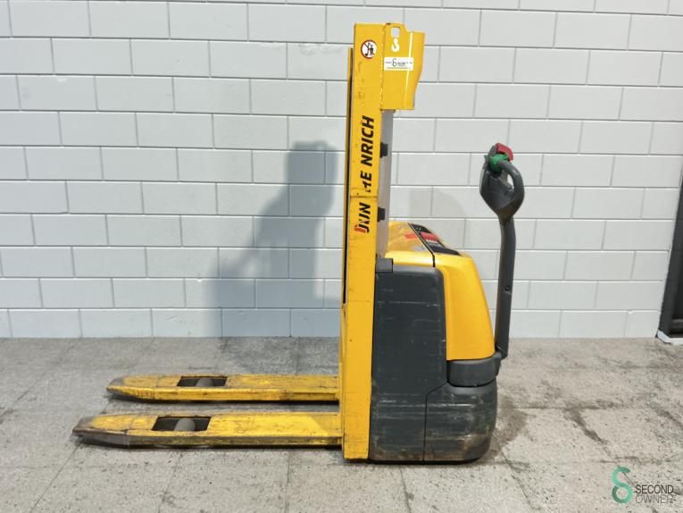 Stackers Electric Jungheinrich EJC 112 2013
