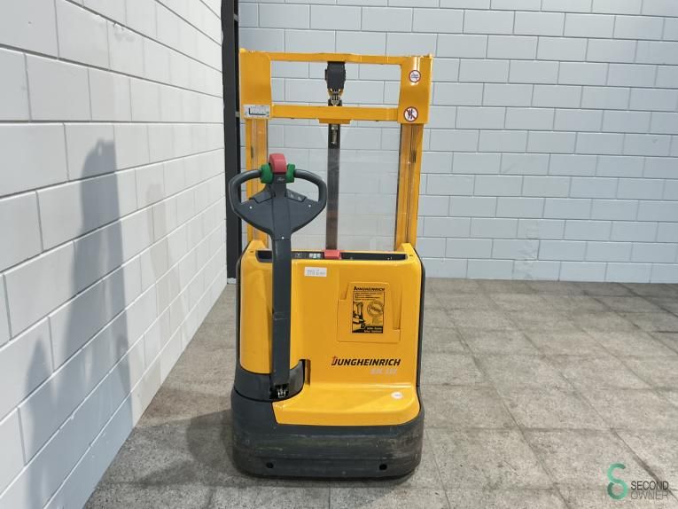 Stackers Electric Jungheinrich EJC 112 2013