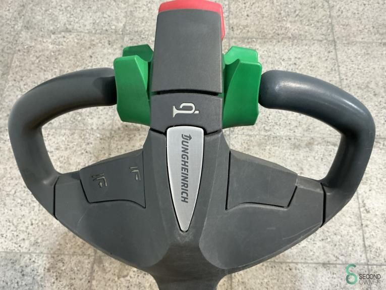 Stackers Electric Jungheinrich EJC 112 2013