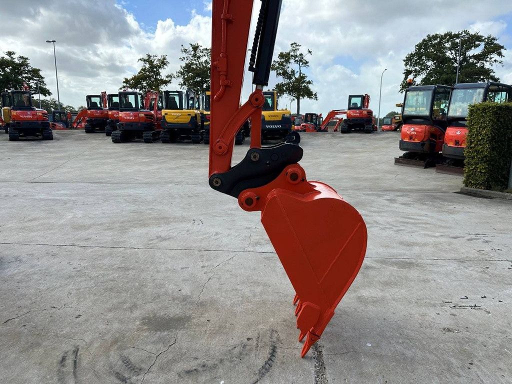 Crawler excavator Kubota KX155-3SZ Diesel 29.4kW 2012