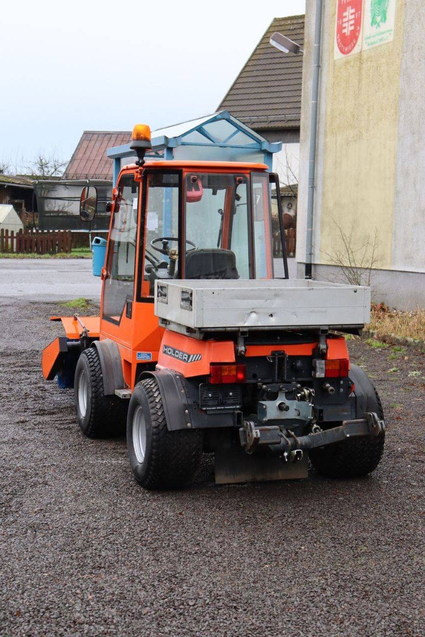 Mini-Traktor Holder C 2.42 Diesel mit Kehrbürste