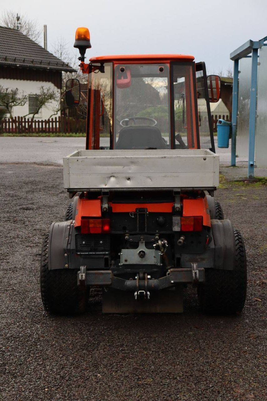 Mini-Traktor Holder C 2.42 Diesel mit Kehrbürste