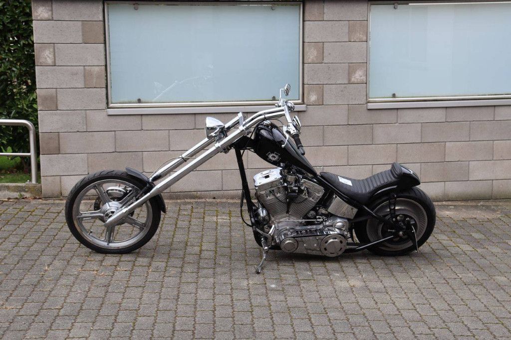 Motor Red Hills Choppers Rev Tech Spoon 15 Petrol 36kW 2016