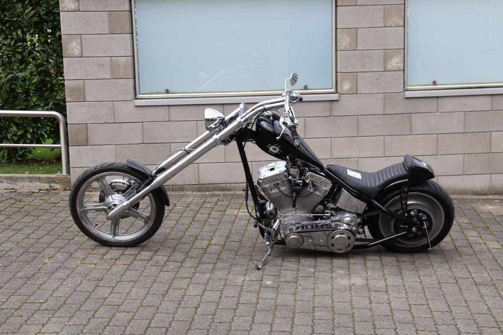 Motor Red Hills Choppers Rev Tech Spoon 15 Petrol 36kW 2016