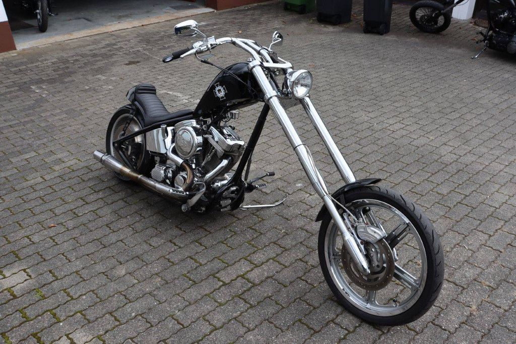 Motor Red Hills Choppers Rev Tech Spoon 15 Petrol 36kW 2016
