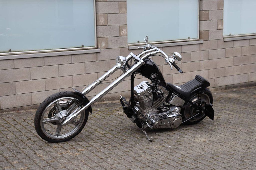 Motor Red Hills Choppers Rev Tech Spoon 15 Petrol 36kW 2016