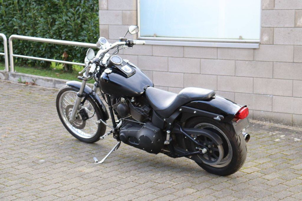 Motorrad Harley-Davidson Softail Night Train Benzin 46kW 2000