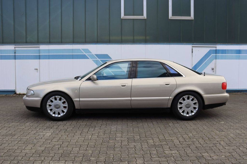 Audi A8 3.7 Quattro Petrol 230hp 1997 (Margin)
