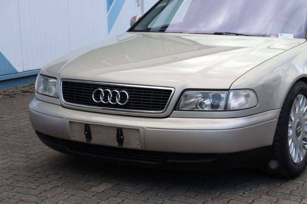 Audi A8 3.7 Quattro Petrol 230hp 1997 (Margin)