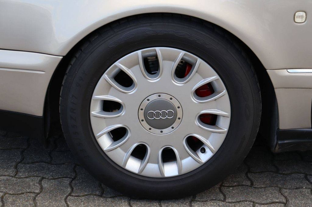 Audi A8 3.7 Quattro Petrol 230hp 1997 (Margin)