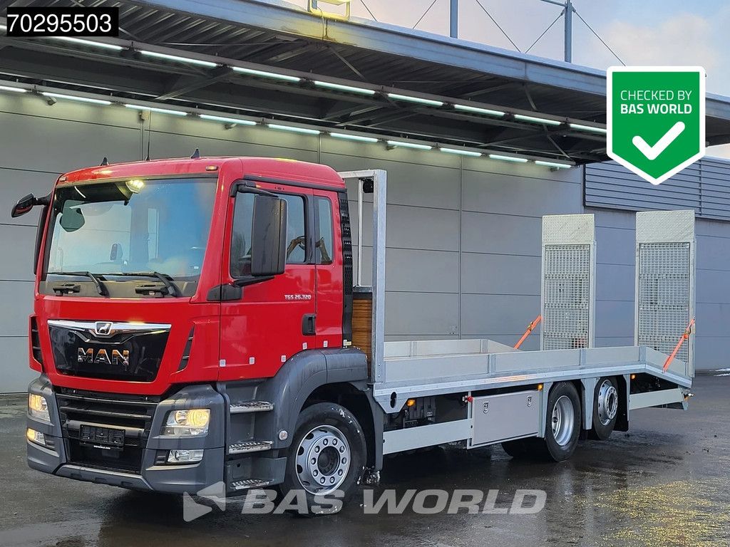 MAN TGS TGS 26.320 6X2 Machine transporter Oprijwagen Lift+steering Hydraulic ramps Euro 6