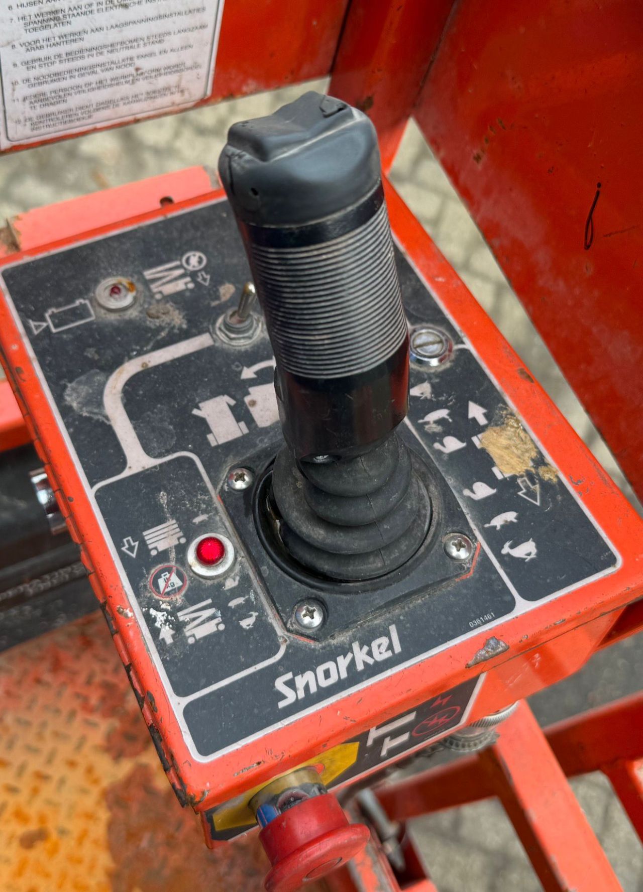 Snorkel S2033 hoogwerker (8 mtr) met zeer goede accus