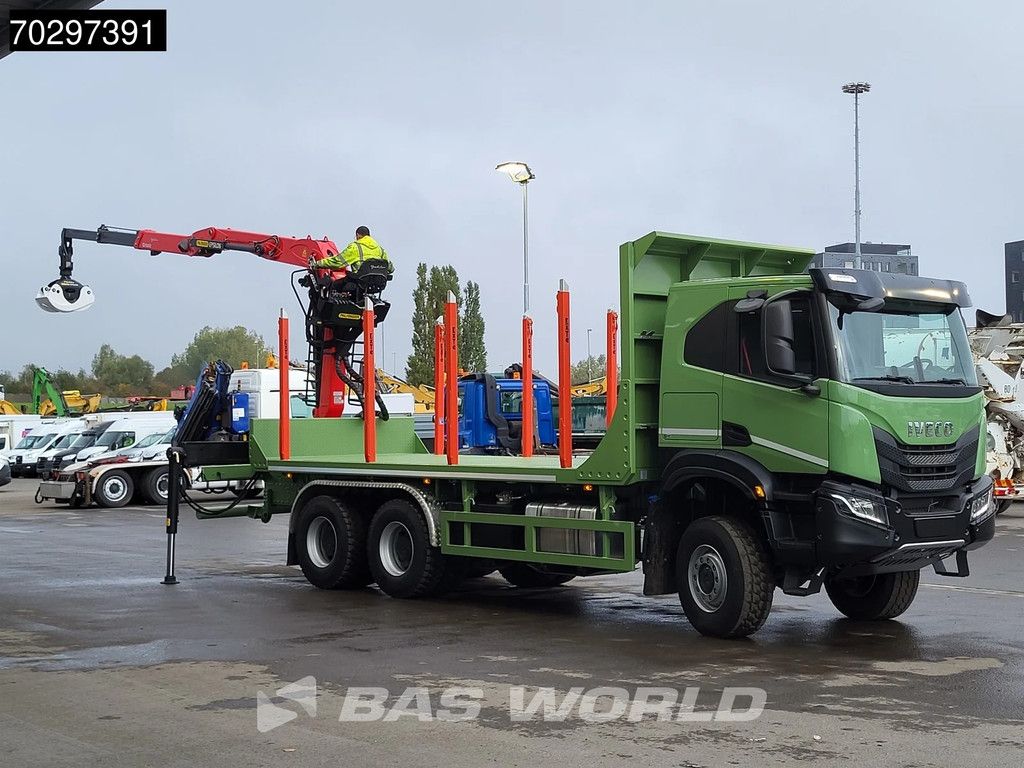 Iveco T-Way 450 6X6 UNUSED! Palfinger Q150Z Crane Retarder Holztransport Big-Axle LED Euro 6
