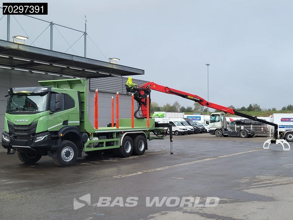 Iveco T-Way 450 6X6 UNUSED! Palfinger Q150Z Crane Retarder Holztransport Big-Axle LED Euro 6