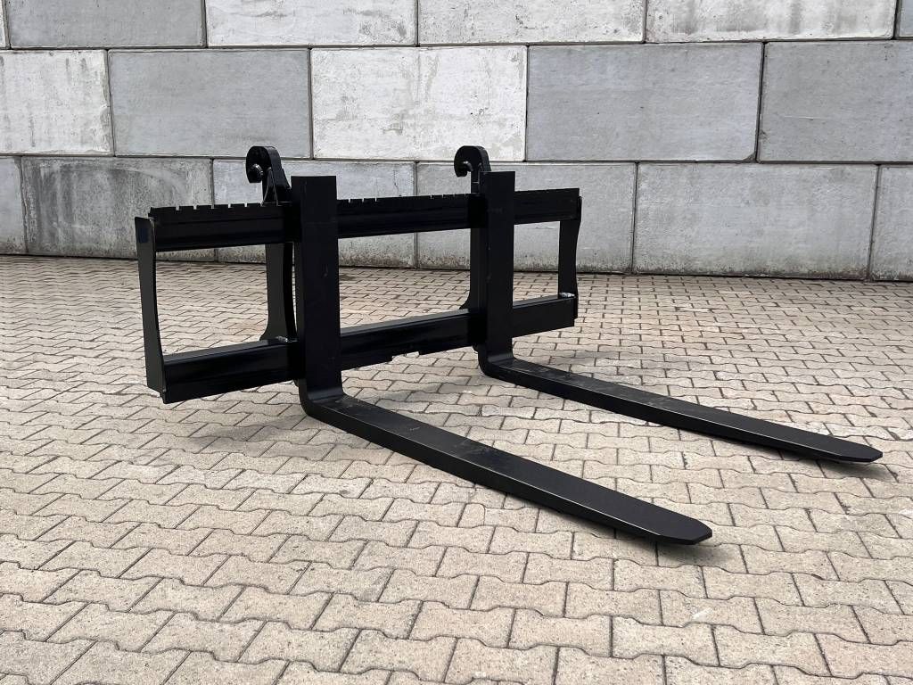 SE Equipment volvo palletforks 240cm wide! / palletvorken / pal