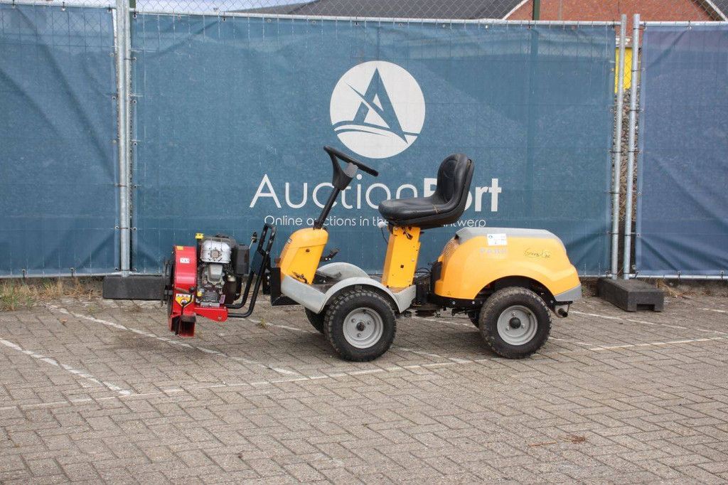 Zitmaaier Stiga Park P901 Benzine 12.5pk 2013 met bladblazer
