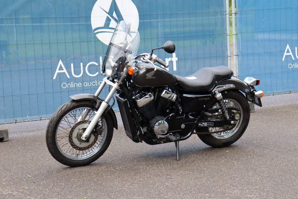 Motor Honda VT750 Benzine 2015