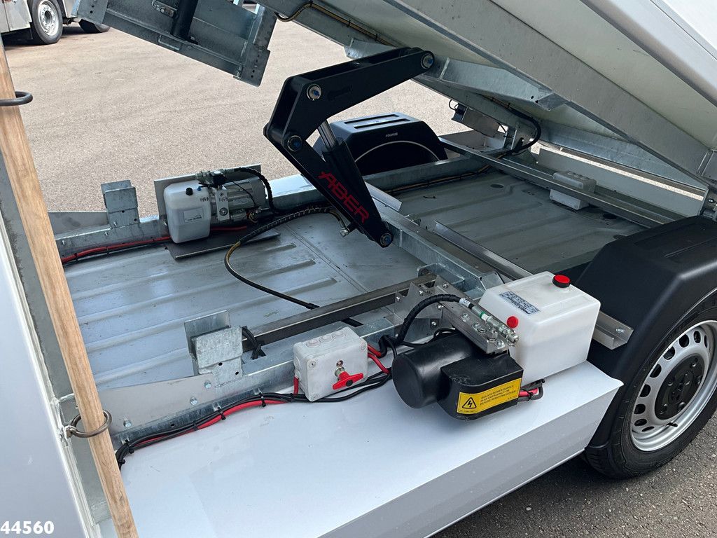 Peugeot E-Expert 100% elektrisch kippende zijlader