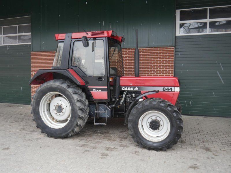 Case IH 844 XL Plus
