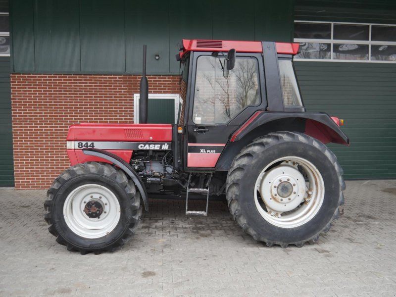 Case IH 844 XL Plus