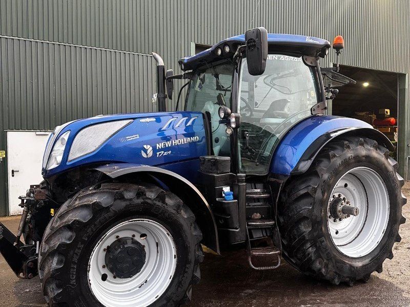 New Holland T7.270 BluePower