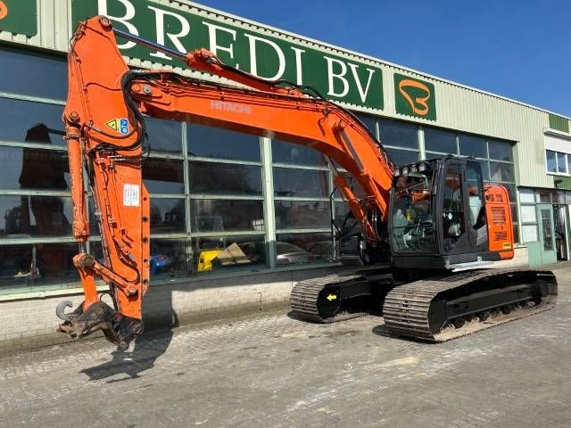 Hitachi Zaxis 225 US LC-6