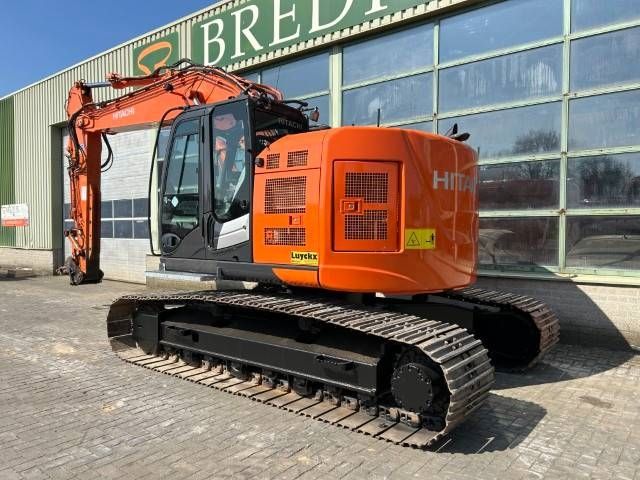 Hitachi Zaxis 225 US LC-6