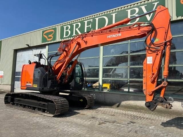 Hitachi Zaxis 225 US LC-6