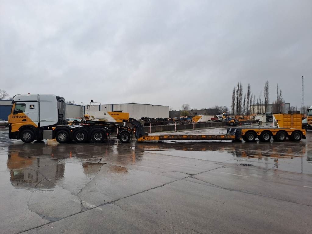 Mercedes-Benz 4158LS 8x4 + Euro Mega 1+4 (Low hour readings)