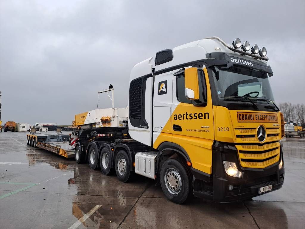 Mercedes-Benz 4158LS 8x4 + Euro Mega 1+4 (Low hour readings)