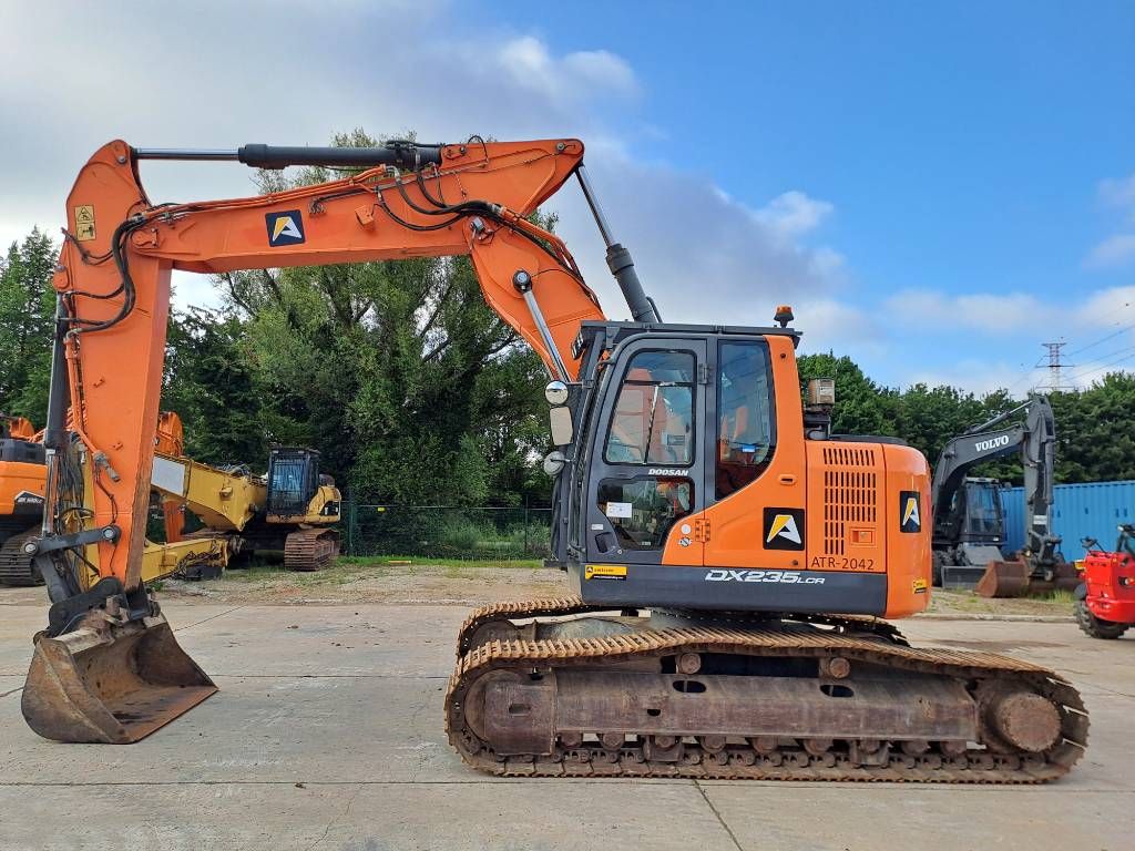 Doosan DX235LCR-5