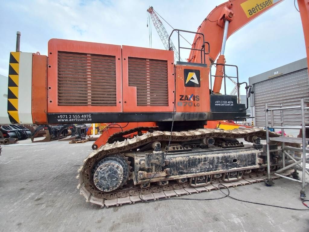 Hitachi ZX870LC H-5G (Abu Dhabi)