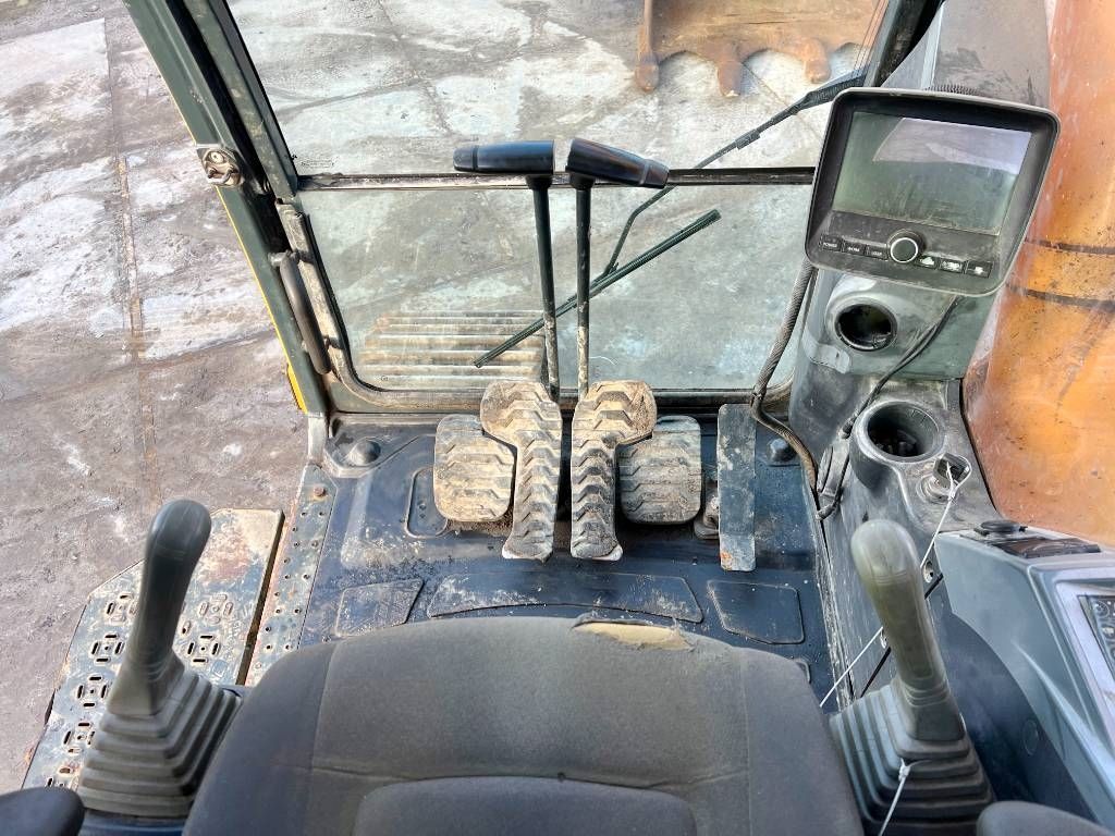 Hyundai R520LC-9 - Good Working Condition / CE