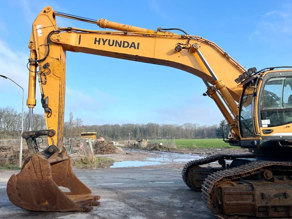Hyundai R520LC-9 - Good Working Condition / CE