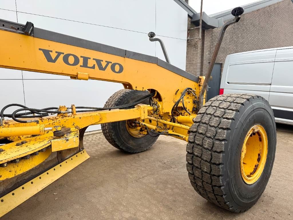 Volvo G970 - 4.88m Blade / 3 Tine Ripper / EPA