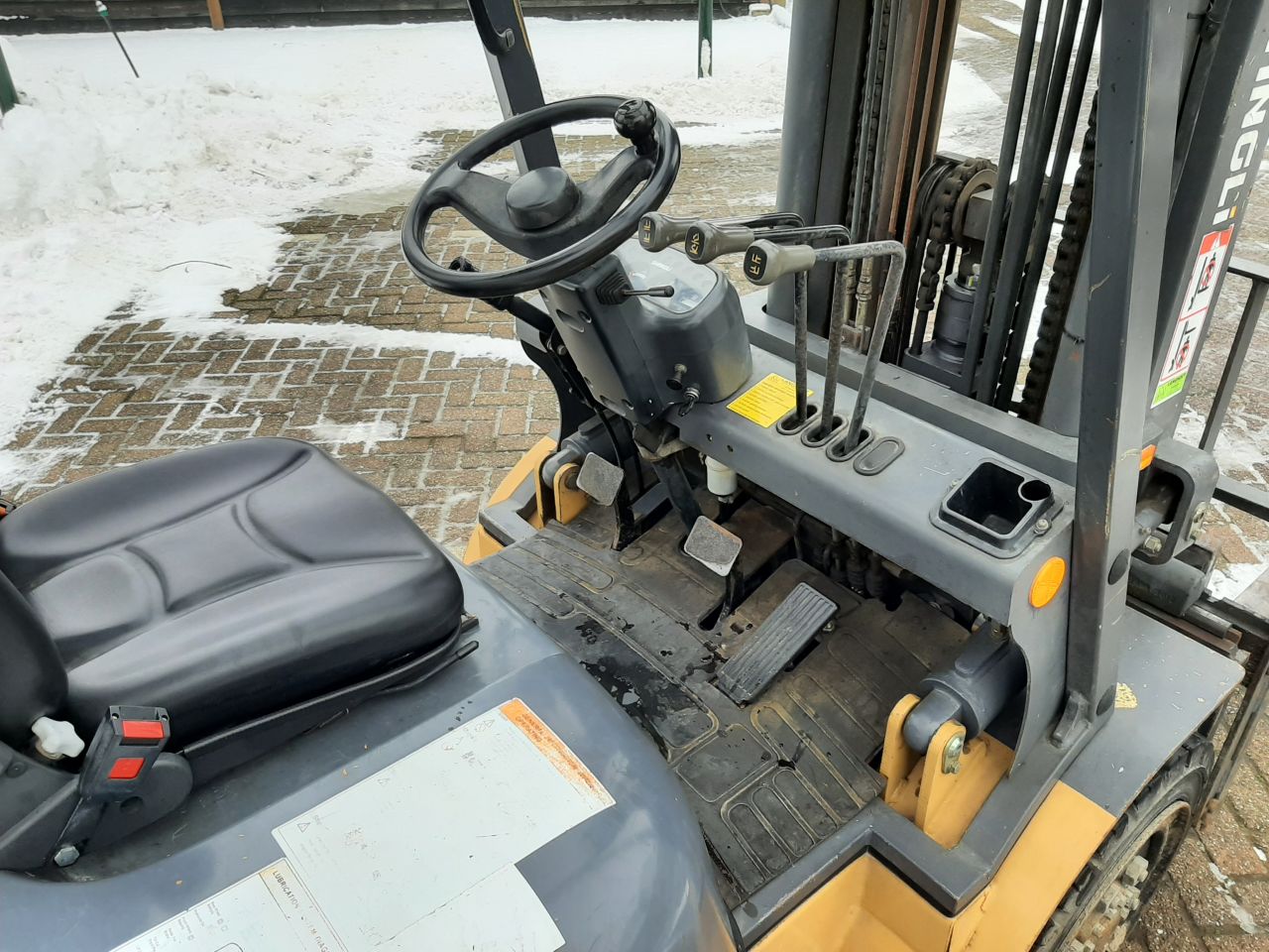 Shangli CPCD30 heftruck