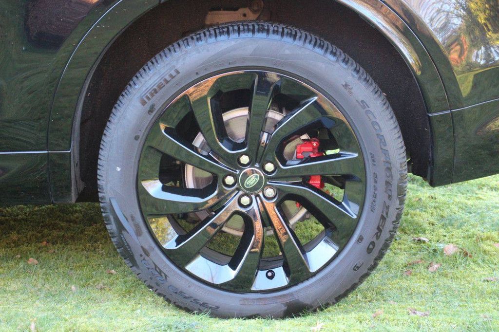 SUV Land Rover Discovery Sport Diesel/Electric 204hp 2023 (Margin)