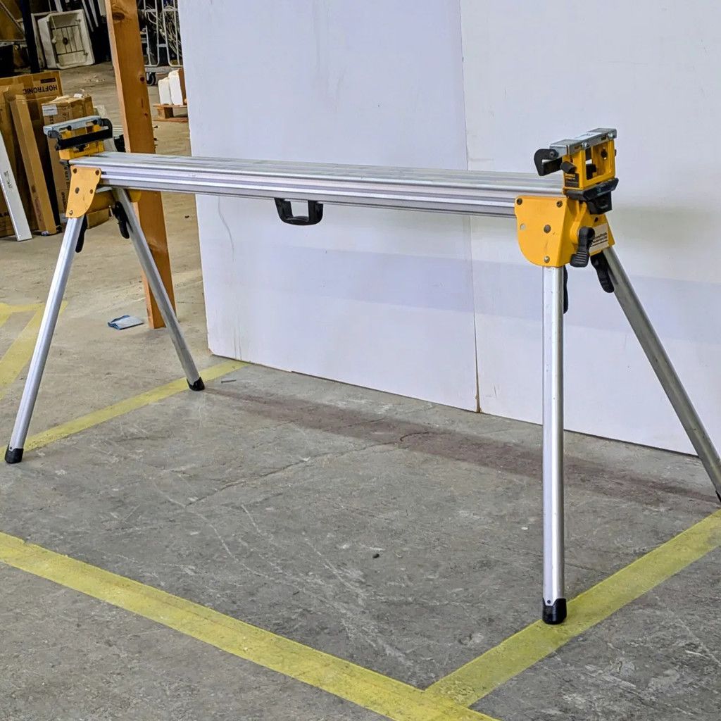 Universeel onderstel t.b.v. afkortzagen DeWalt, DE7023-XJ DE7023-XJ