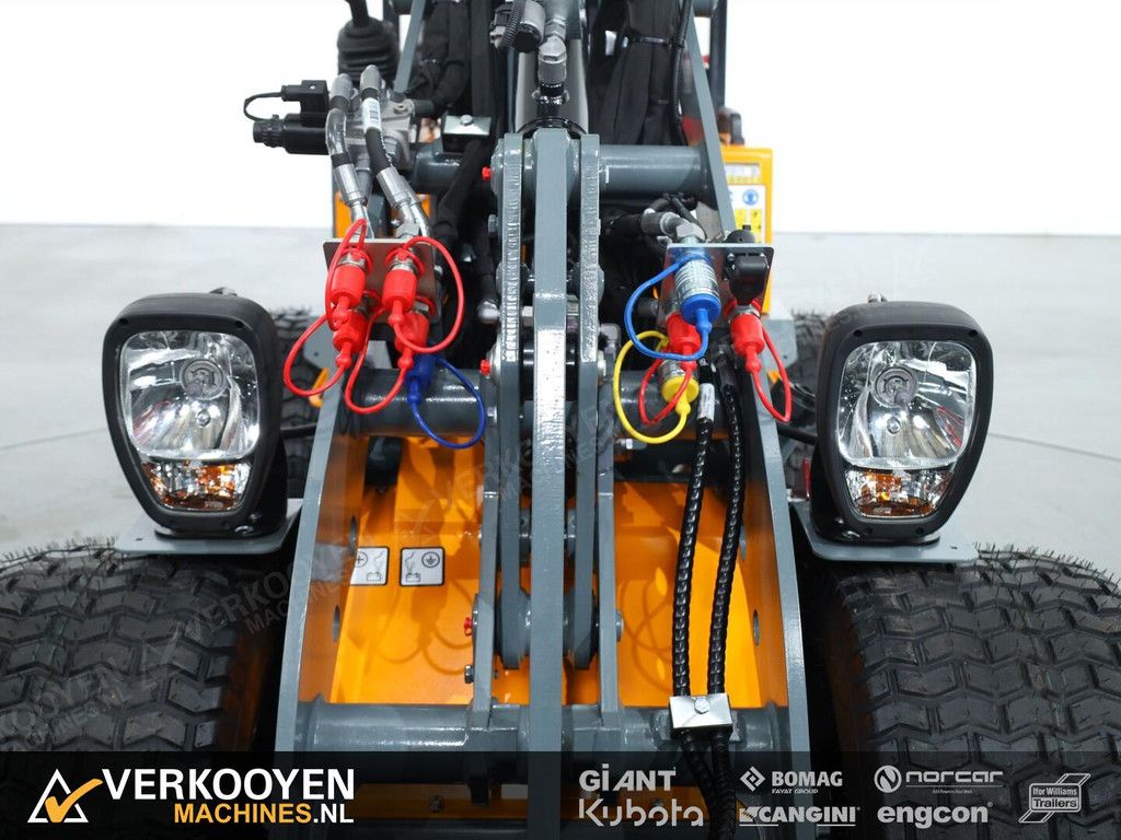 2026 Giant G1200 HD VK10485