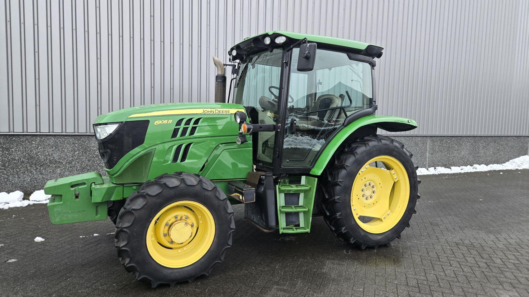 2012 John Deere 6105R 8300 uur, radio, airco,