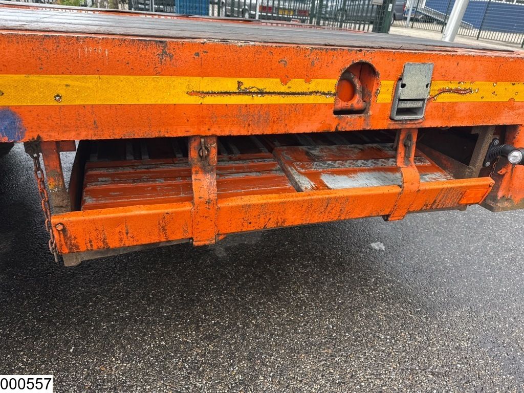 Nooteboom Lowbed 60.000 KG, Twistlocks, Extandable, 20 Mtr