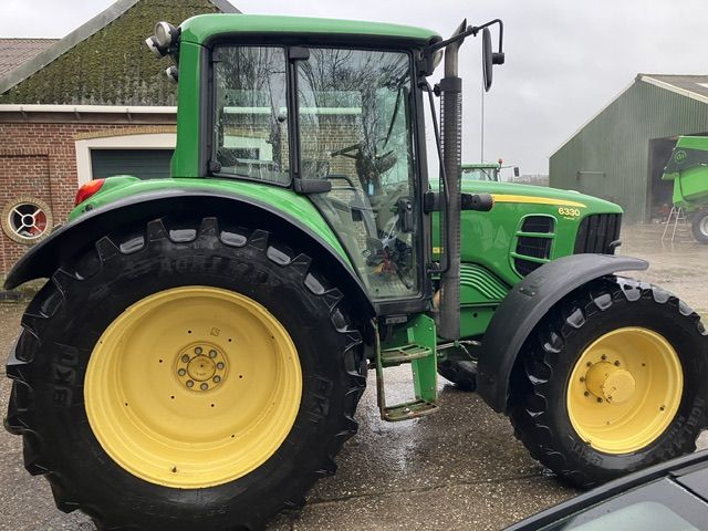 John deere 6330 50km!