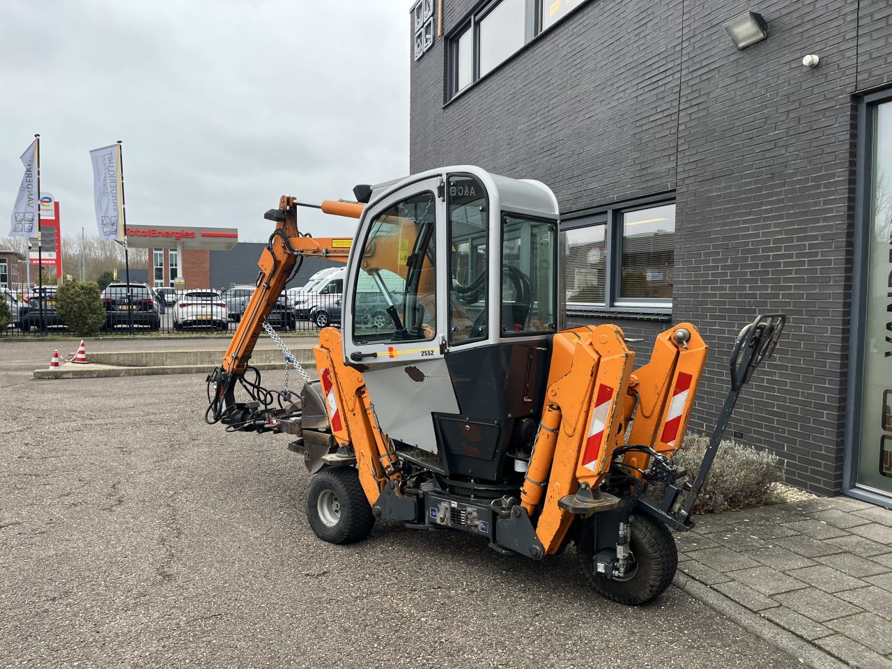 BOKI 2552 Grafdelfmachine