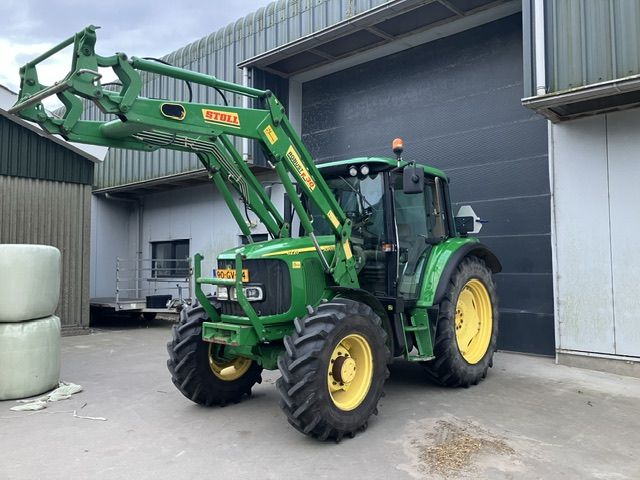 John deere 6220