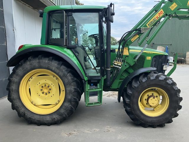 John deere 6220