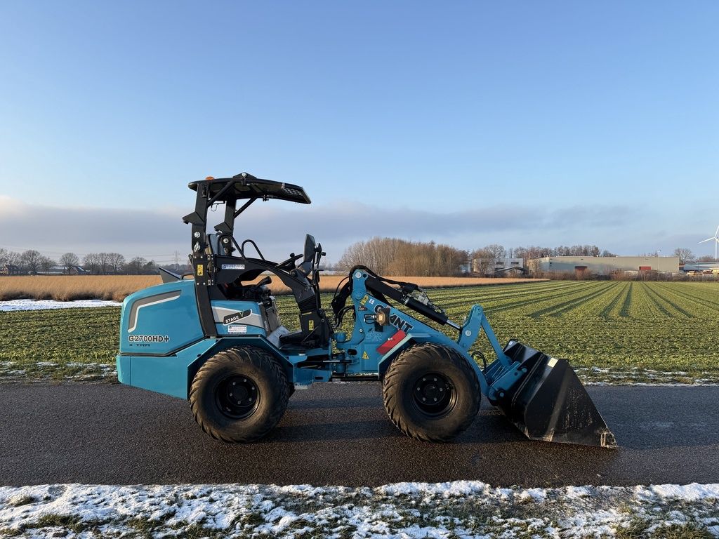 GIANT G2700 X-TRA HD+ minishovel / kniklader BJ 2024